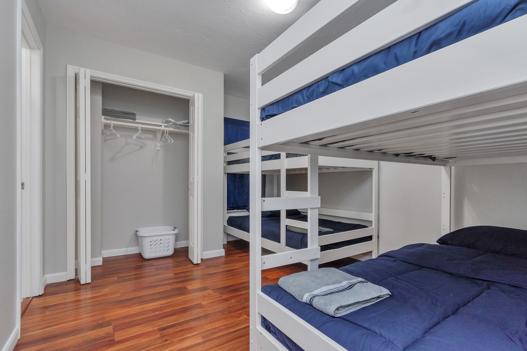 5822 Santa Bernadetta Houston, TX 77017 - Photo 26 of 34 Bedroom 3