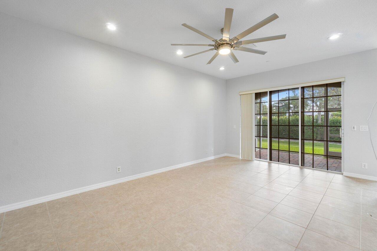 66 Lancaster Road Boynton Beach, FL 33426 - Photo 8 of 39 009-66LancasterRoad-BoyntonBeach-FL-3342