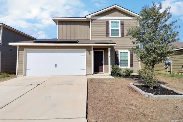 $1,800 | 11811 Latour, San Antonio, TX 78252