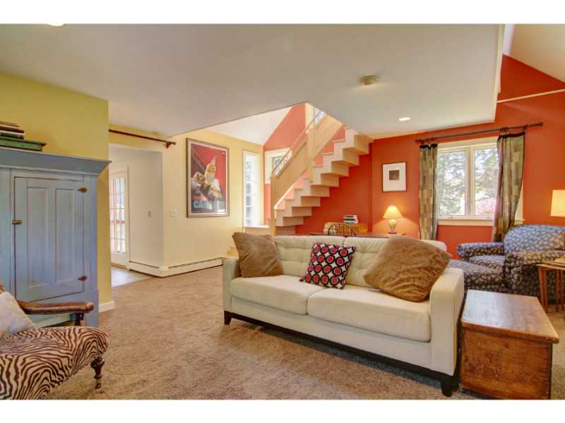 91 Highland Road Bristol, RI 02809 - Photo 12 of 25 Den/Family/Great Room.