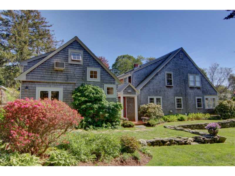 91 Highland Road Bristol, RI 02809 - Photo 3 of 25 Exterior Front.