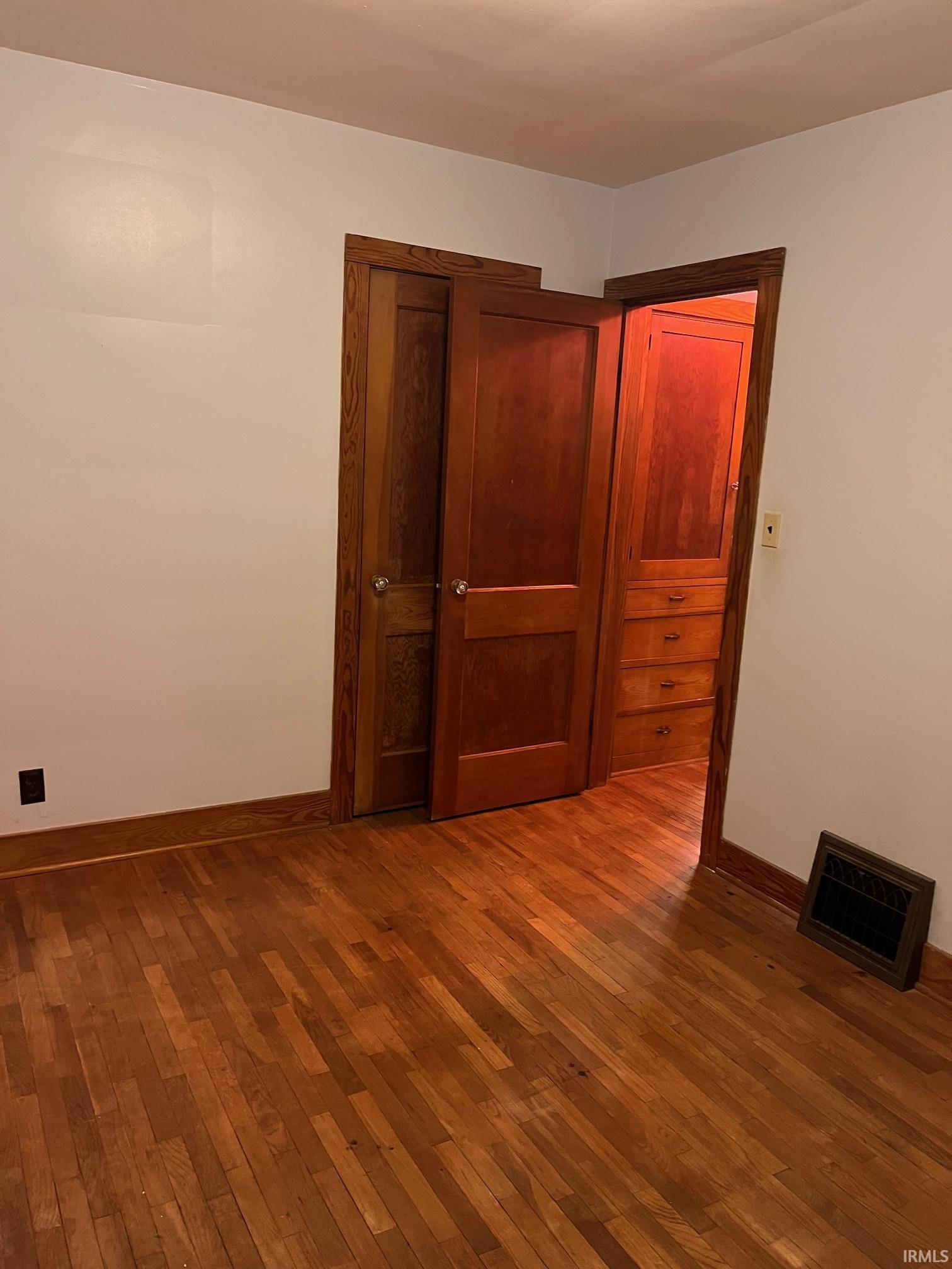 921 Walnut Street Decatur, IN 46733 - Photo 3 of 10
