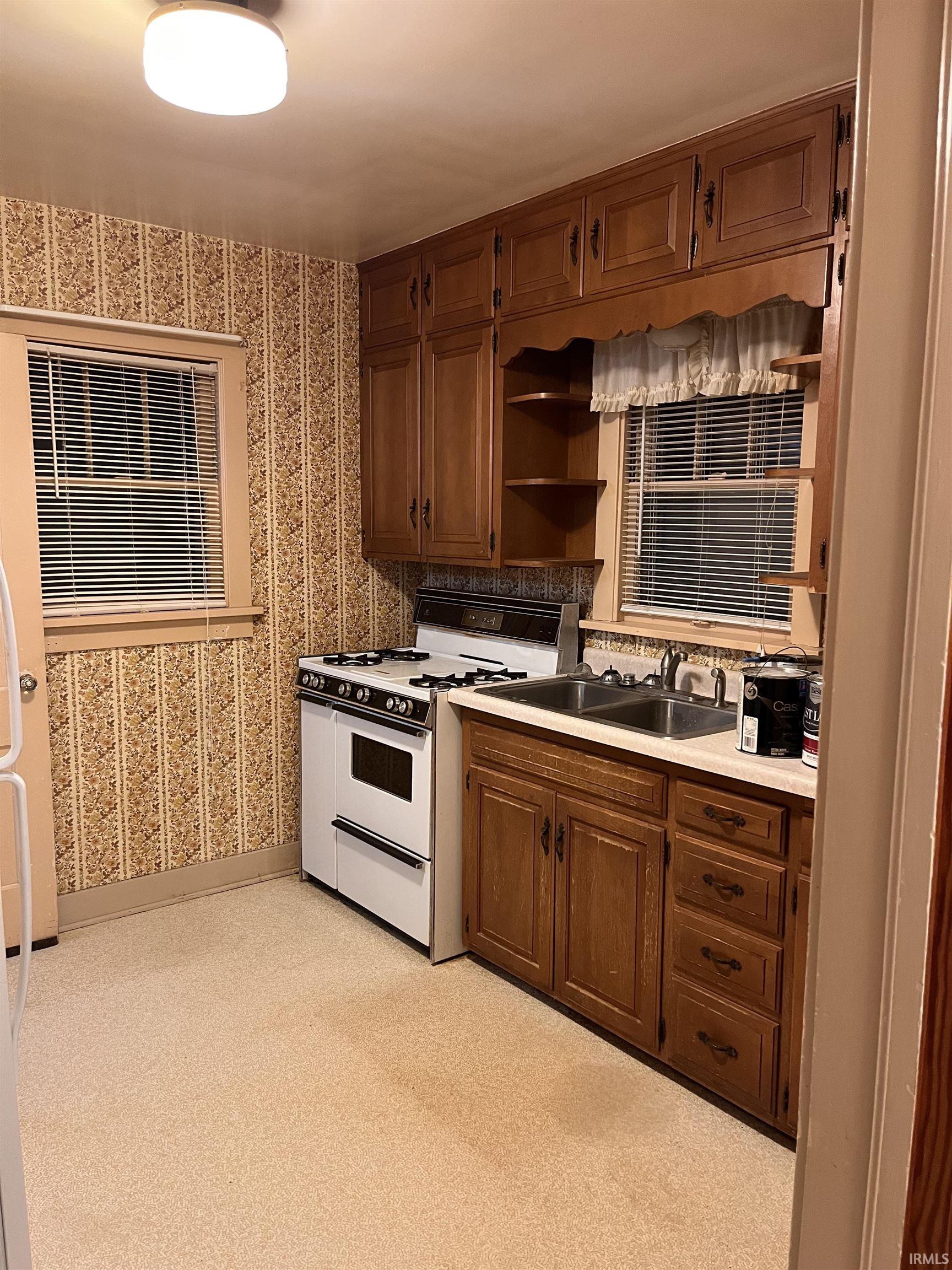921 Walnut Street Decatur, IN 46733 - Photo 7 of 10