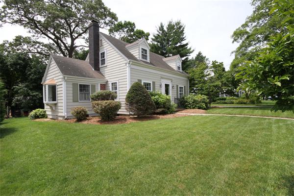 23 Tanager Road Attleboro, MA 02703 - Photo 2 of 25 Gallery Image 2