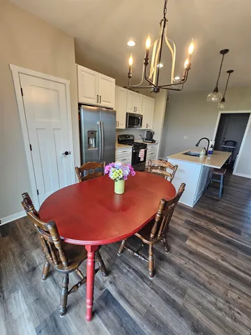 $499,900 | 456 North Hyland Street, Juneau, WI 53039