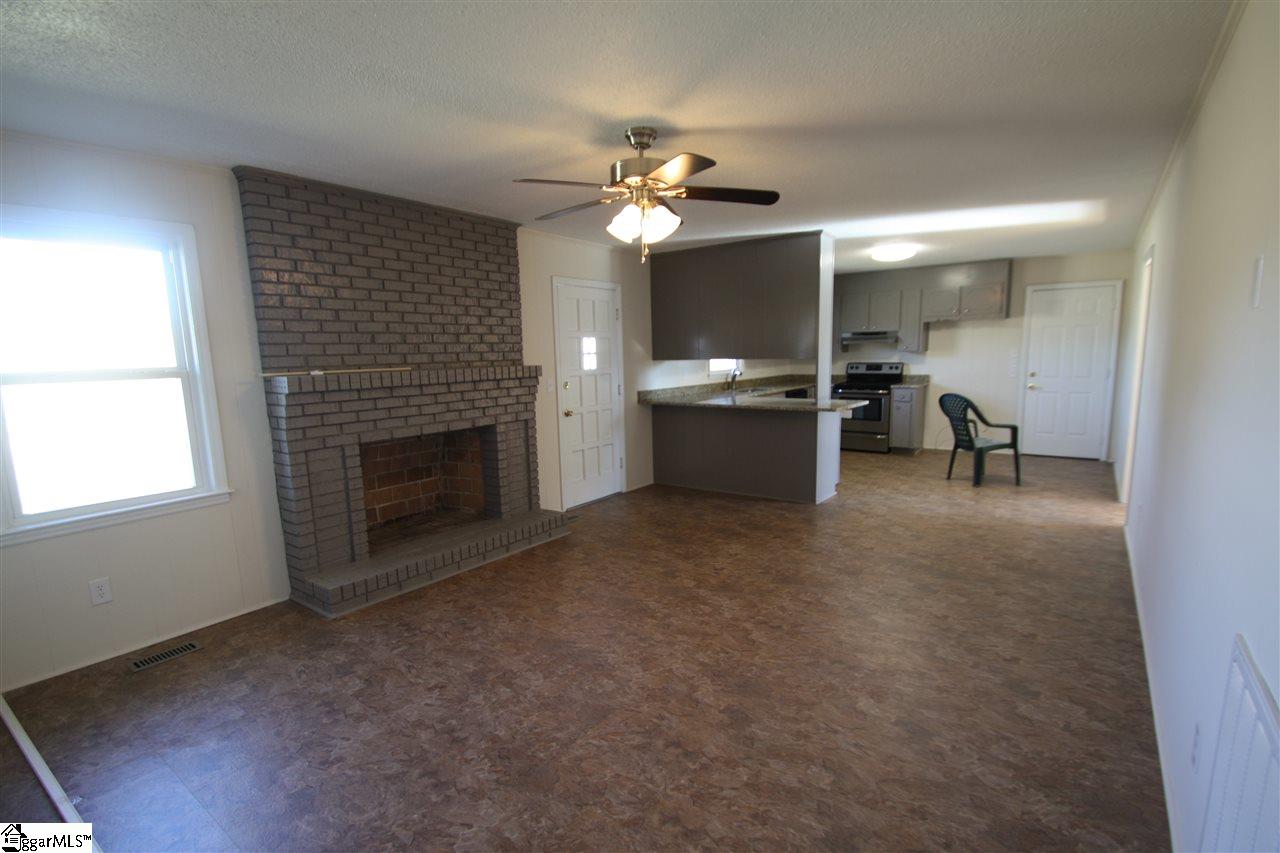 43 Montgomery Road Lyman, SC 29365 - Photo 4 of 17