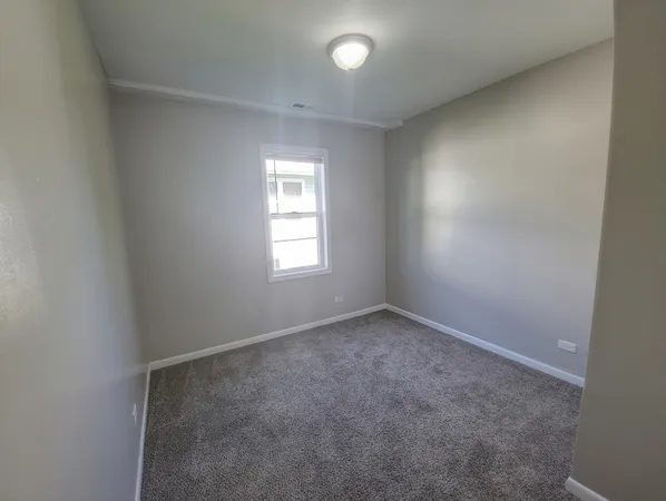 $261,000 | 121 Highmoor Drive, Round Lake Park, IL 60073