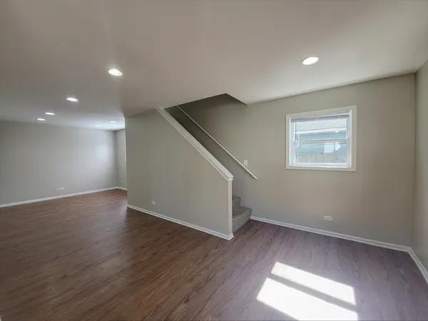 $261,000 | 121 Highmoor Drive, Round Lake Park, IL 60073