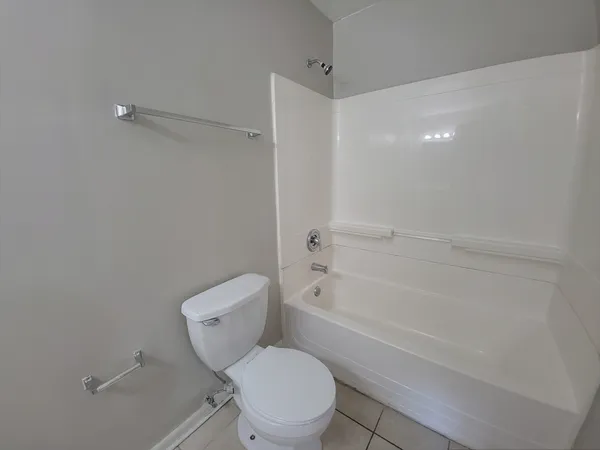 $261,000 | 121 Highmoor Drive, Round Lake Park, IL 60073
