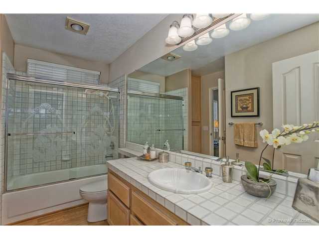 1813 Orchard Wood Road Encinitas, CA 92024 - Photo 14 of 22 Gallery Image 14