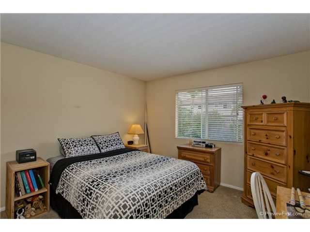 1813 Orchard Wood Road Encinitas, CA 92024 - Photo 15 of 22 Gallery Image 15