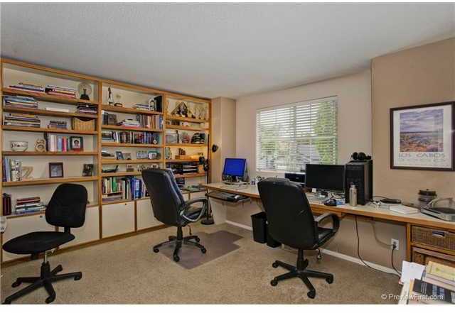 1813 Orchard Wood Road Encinitas, CA 92024 - Photo 16 of 22 Gallery Image 16