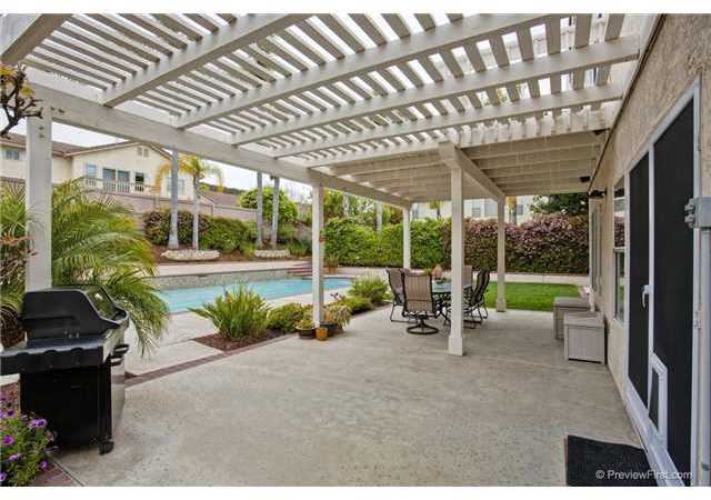 1813 Orchard Wood Road Encinitas, CA 92024 - Photo 20 of 22 Gallery Image 20