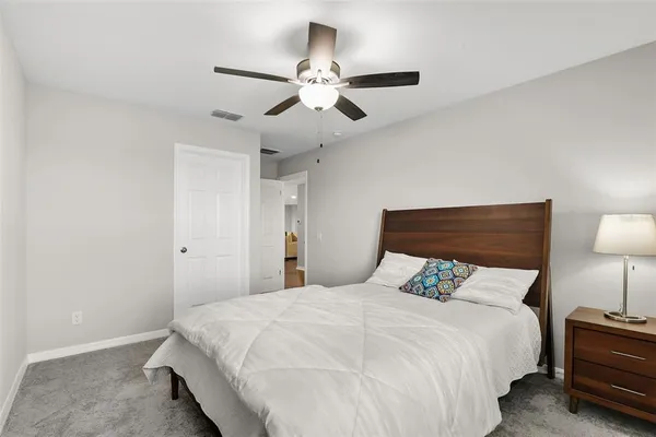 $3,500 | 3010 Adams Cross Drive, Zephyrhills, FL 33540