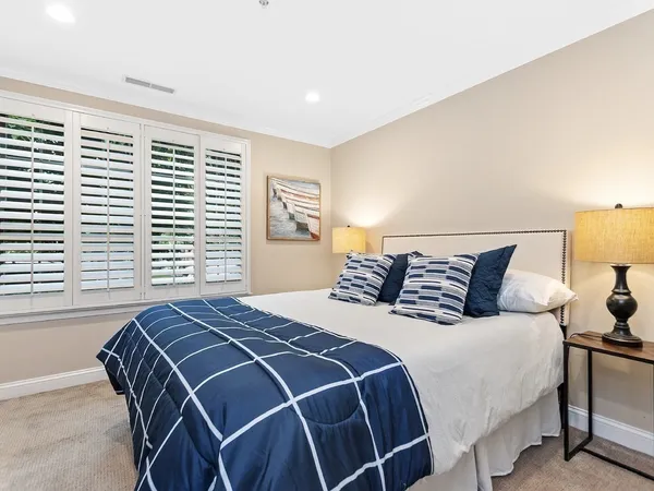 $5,200 | 108 Harvard Street, Unit 1, Brookline, MA 02446