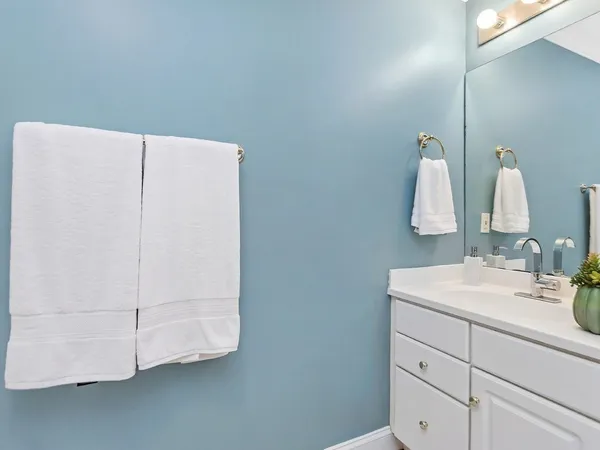 $5,200 | 108 Harvard Street, Unit 1, Brookline, MA 02446