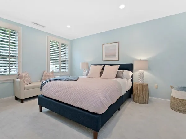 $5,200 | 108 Harvard Street, Unit 1, Brookline, MA 02446