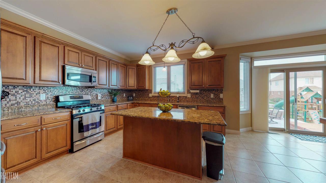 50578 Nesting Ridge Drive Macomb, MI 48044 - Photo 4 of 21 31358758-3.JPG