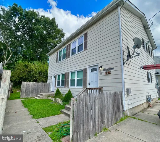 $1,850 | 213-215 South Black Horse Pike, Unit 213, Blackwood, NJ 08012