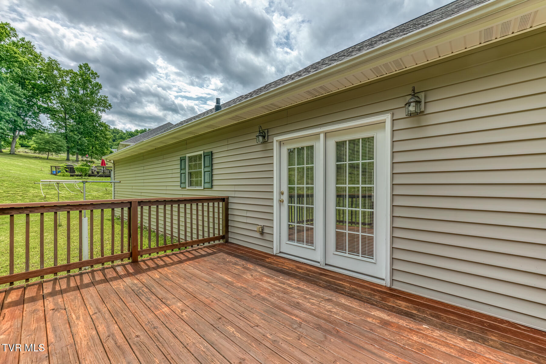 1012 Quail Run Erwin, TN 37650 - Photo 31 of 37 1012 Quail Run-36
