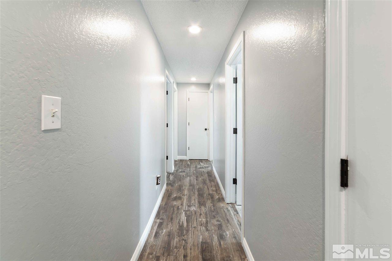 7545 Estates Road Reno, NV 89506 - Photo 4 of 38 Photo 4