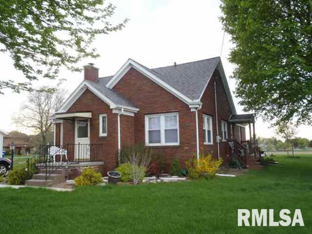 520 East Memorial Road Walcott, IA 52773 - Photo 2 of 9 Gallery Image 2