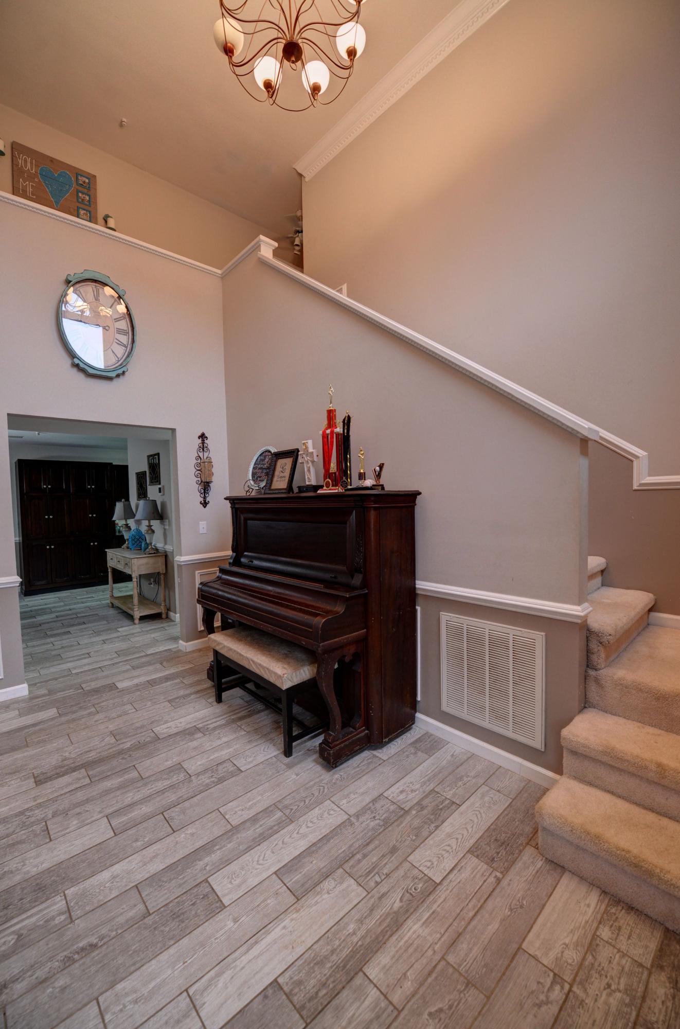 188 Ralph Street Dayton, TN 37321 - Photo 3 of 44 1.188 Ralph - Piano 3