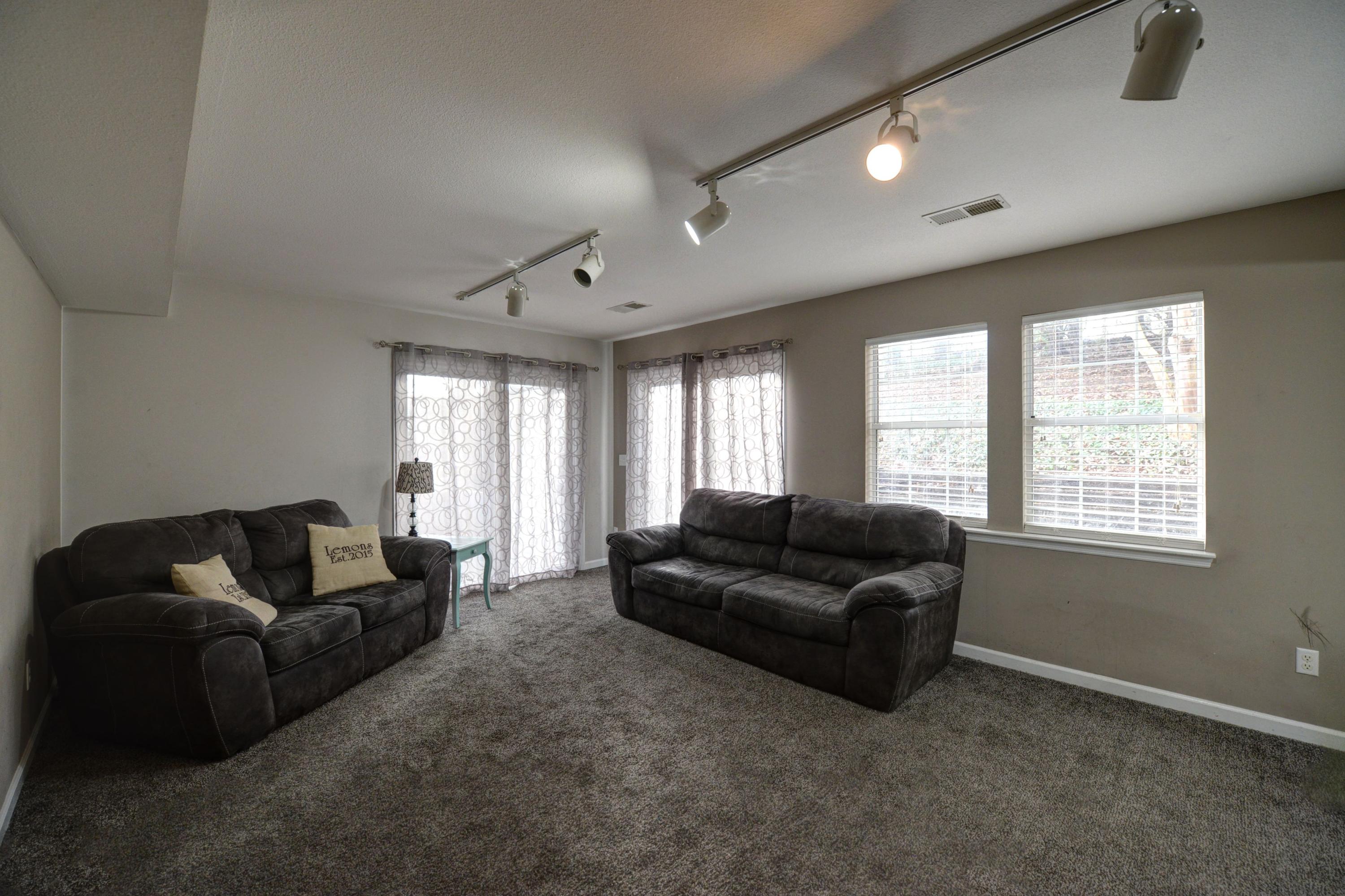 188 Ralph Street Dayton, TN 37321 - Photo 6 of 44 4.188 Ralph - LIving 4