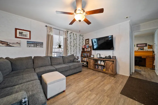 $135,900 | 9 Berle Drive, Boscawen, NH 03303