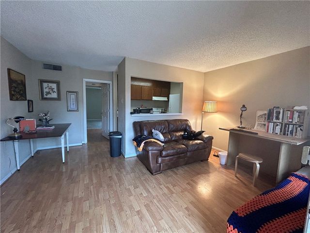$139,000 | 152 East University Drive, Unit D105, Auburn, AL 36832