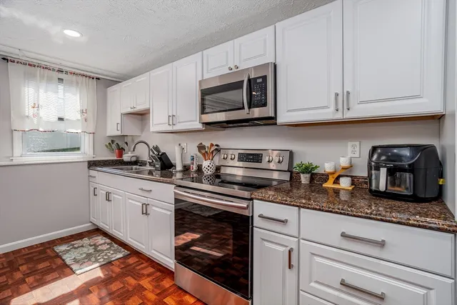 $1,600 | 46 Viscoloid Avenue, Unit 1, Leominster, MA 01453