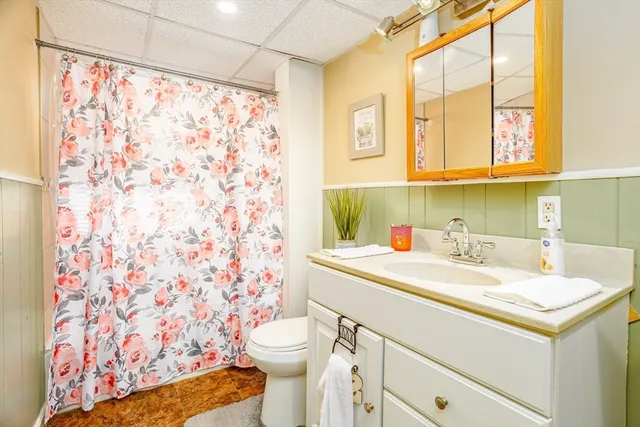 $1,600 | 46 Viscoloid Avenue, Unit 1, Leominster, MA 01453