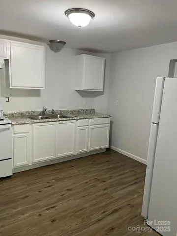 $1,050 | 2322 Shade Tree Street, Unit 3, Connelly Springs, NC 28612