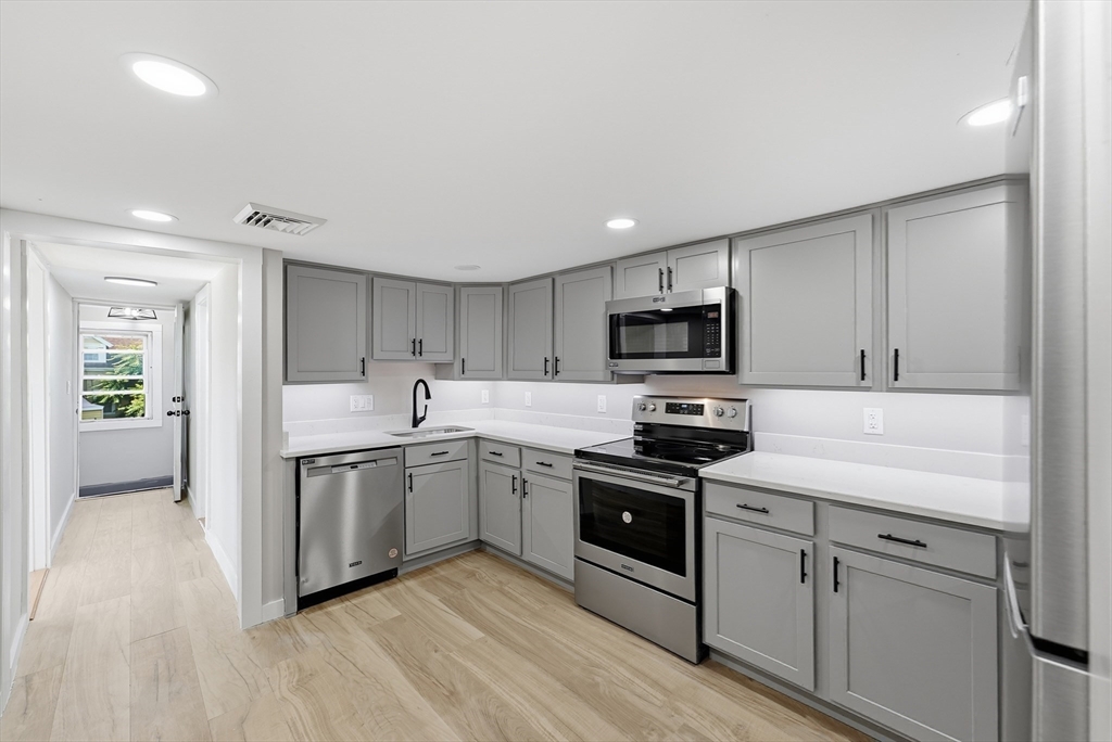 342 Front Street, Unit 2L Chicopee, MA 01013 - Photo 14 of 28 Gallery Image 14
