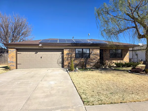 $180,000 | 1020 West Sirroco Place, Pampa, TX 79065