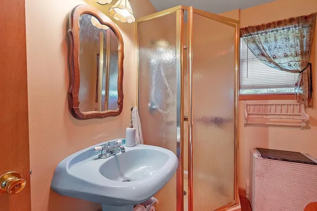 $1,800 | 1418 Old Homestead Highway, Swanzey, NH 03446