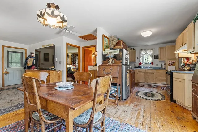 $1,800 | 1418 Old Homestead Highway, Swanzey, NH 03446