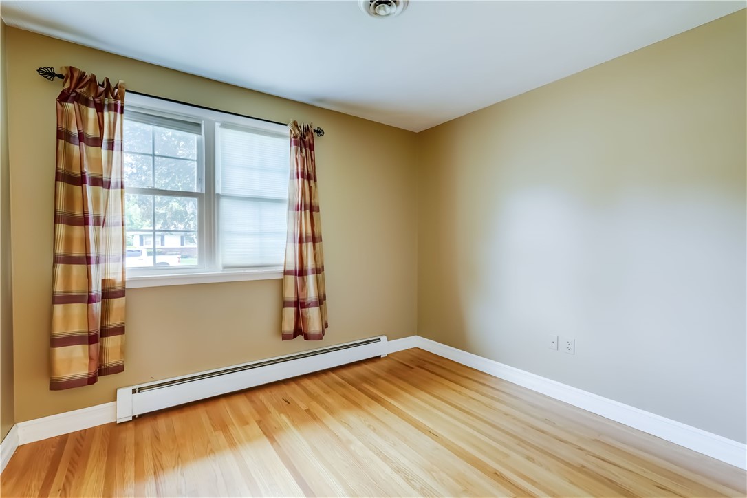 20 Noel Drive Gates, NY 14606 - Photo 20 of 36