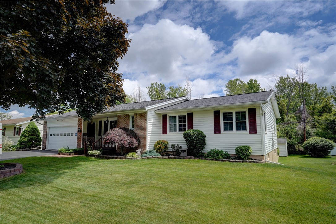 20 Noel Drive Gates, NY 14606 - Photo 2 of 36