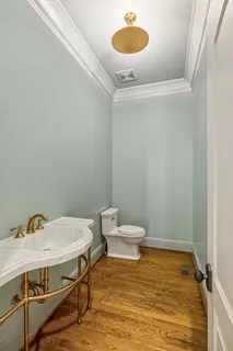 $3,150,000 | 1810 Tyne Boulevard, Nashville, TN 37215