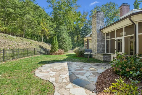 $3,150,000 | 1810 Tyne Boulevard, Nashville, TN 37215