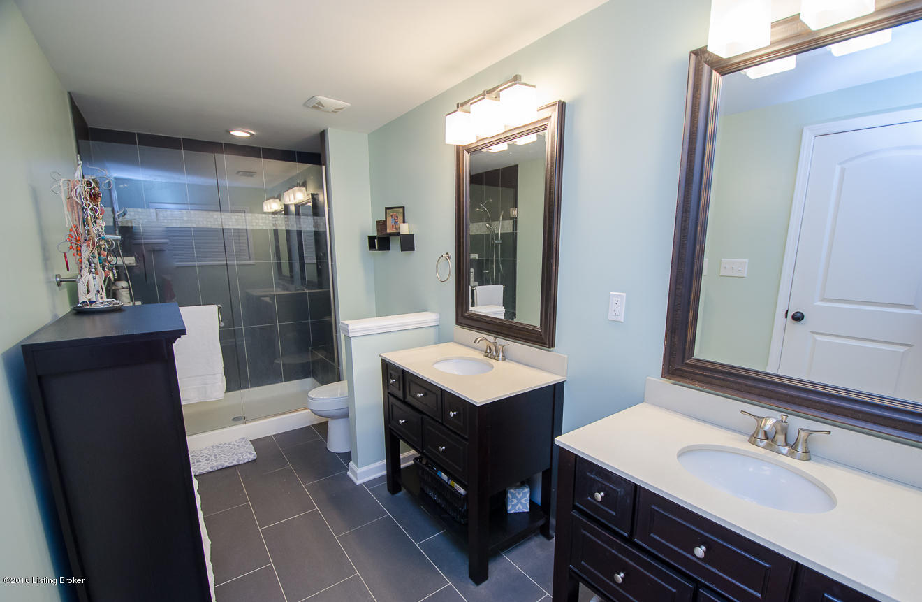 4915 Chenoweth Run Road Louisville, KY 40299 - Photo 37 of 60 36