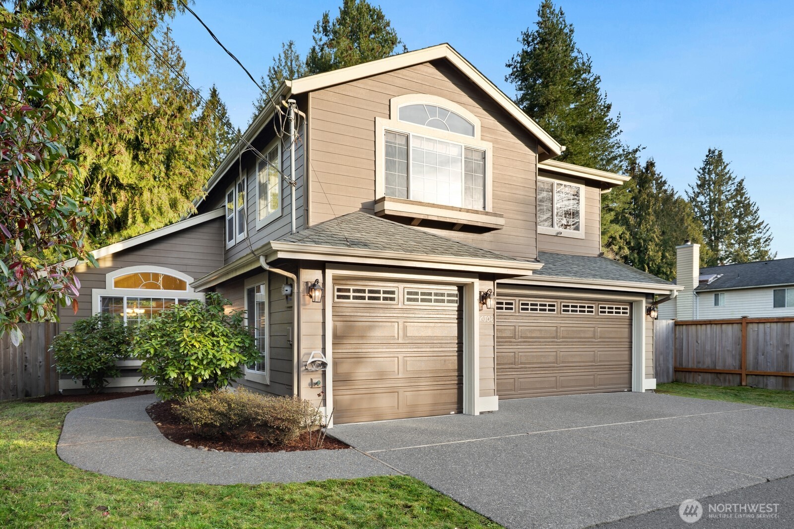 16708 5th Avenue Northeast Shoreline, WA 98155 - Photo 34 of 38 a front view of a house with garden