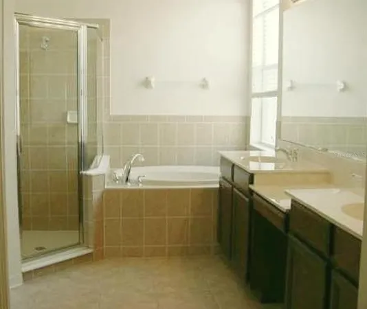 $400,000 | 206 Ronja Lane, Valrico, FL 33594