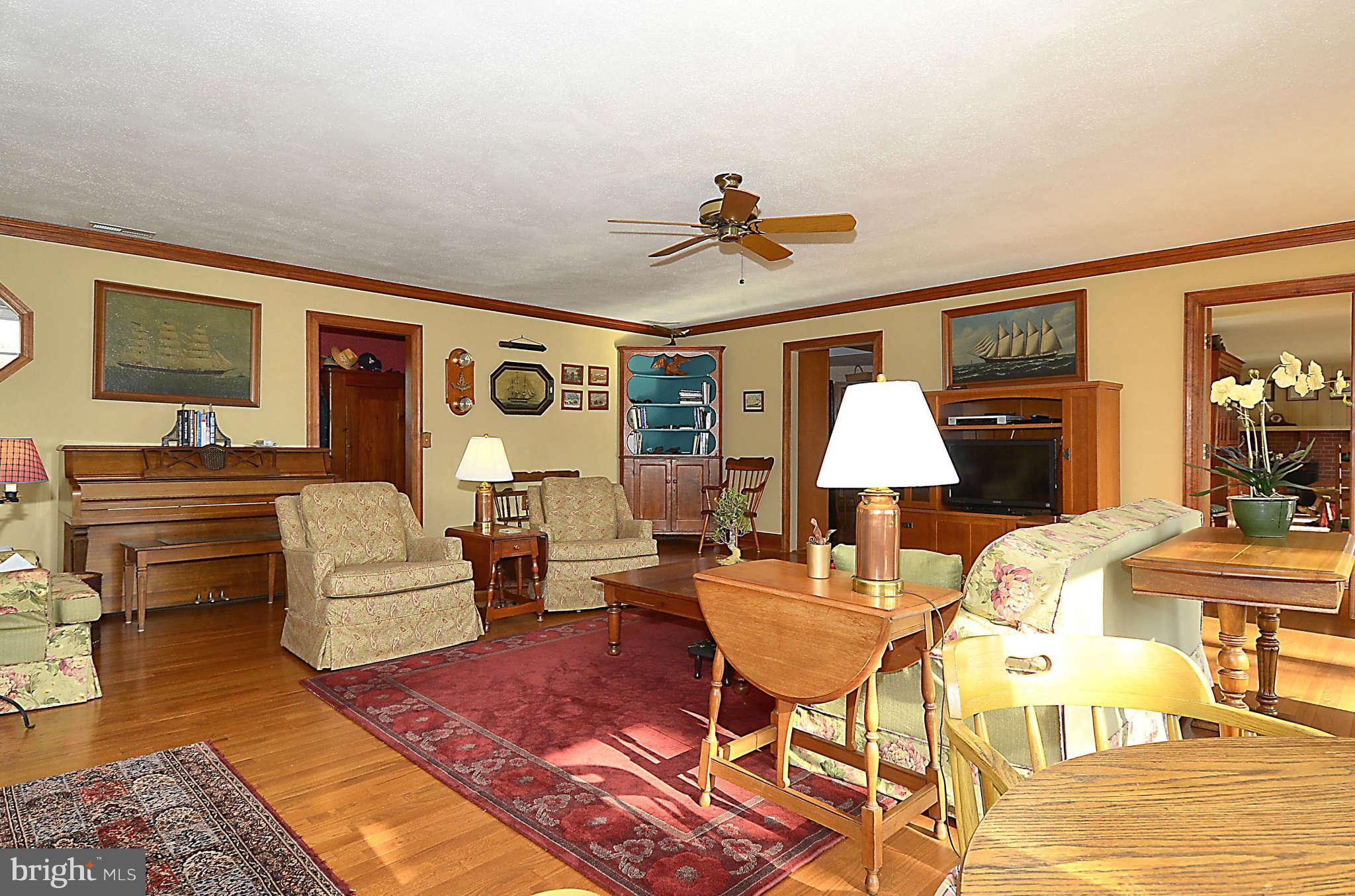 306 Cove Road Queenstown, MD 21658 - Photo 5 of 29 Family Room