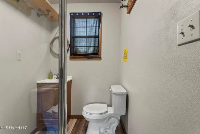 $800,000 | 5106 Vestry Road, Unit A, Perkinston, MS 39573