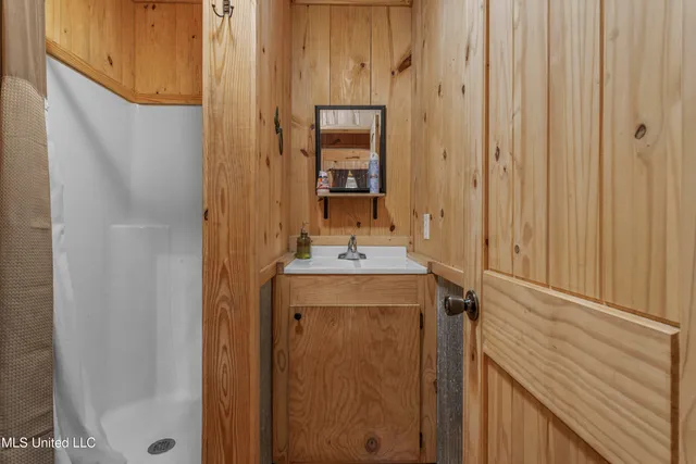 $800,000 | 5106 Vestry Road, Unit A, Perkinston, MS 39573