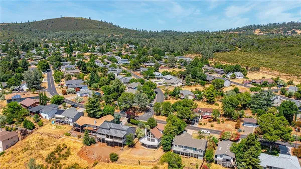 $349,000 | 19383 Stonegate Road, Hidden Valley Lake, CA 95467