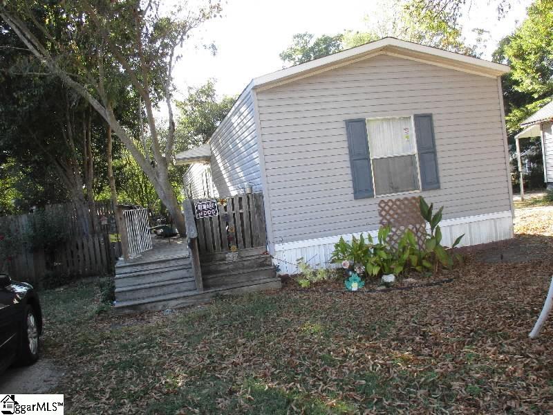 130 Pine Street Clinton, SC 29325 - Photo 1 of 4 Gallery Image 1