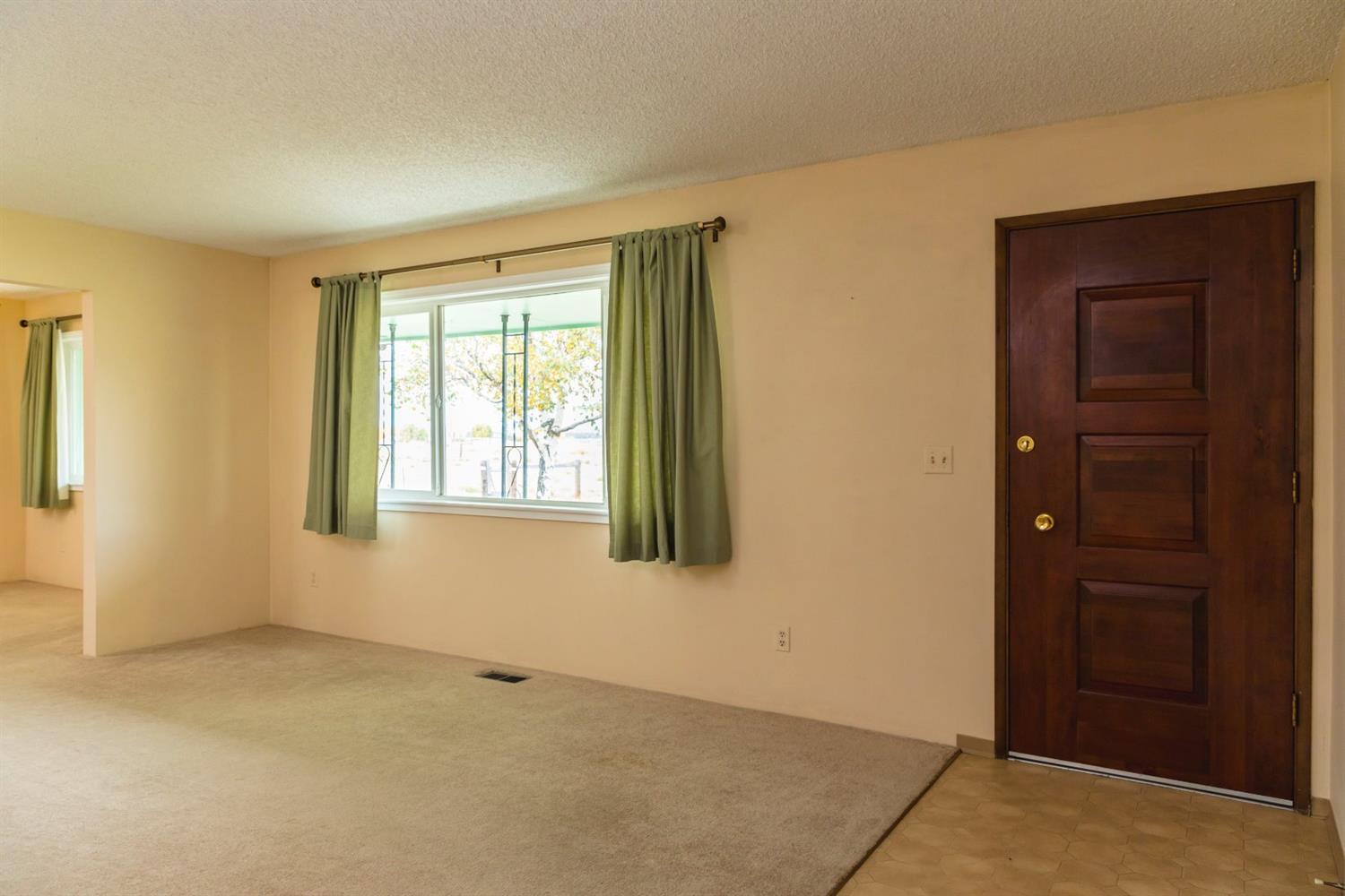 11490 Crystal Springs Road Klamath Falls, OR 97603 - Photo 2 of 32 Additional Photo
